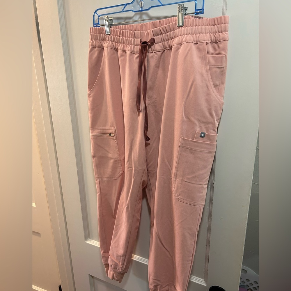 Figs Blush Technical Joggers